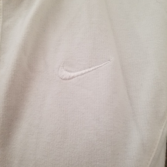 Nike Tops - Nike woman's top Nike Tops - Nike woman's top
